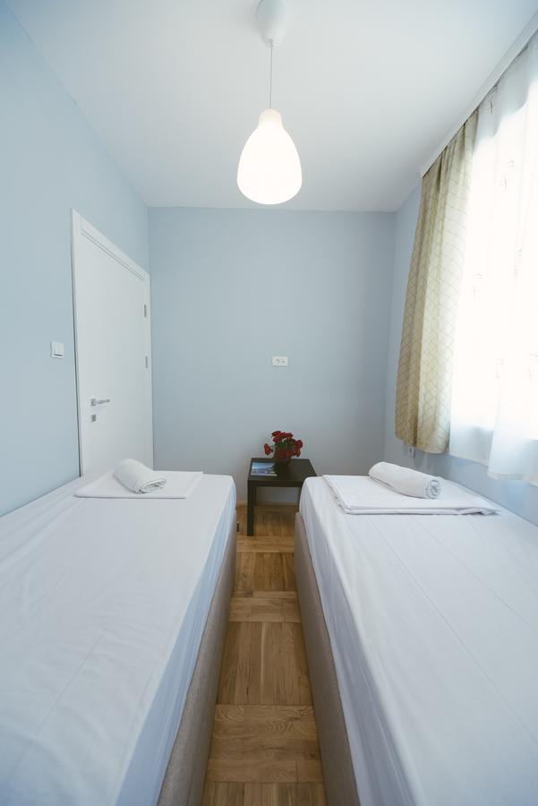 Apartment Luxury Explorer Podgorica Exterior foto